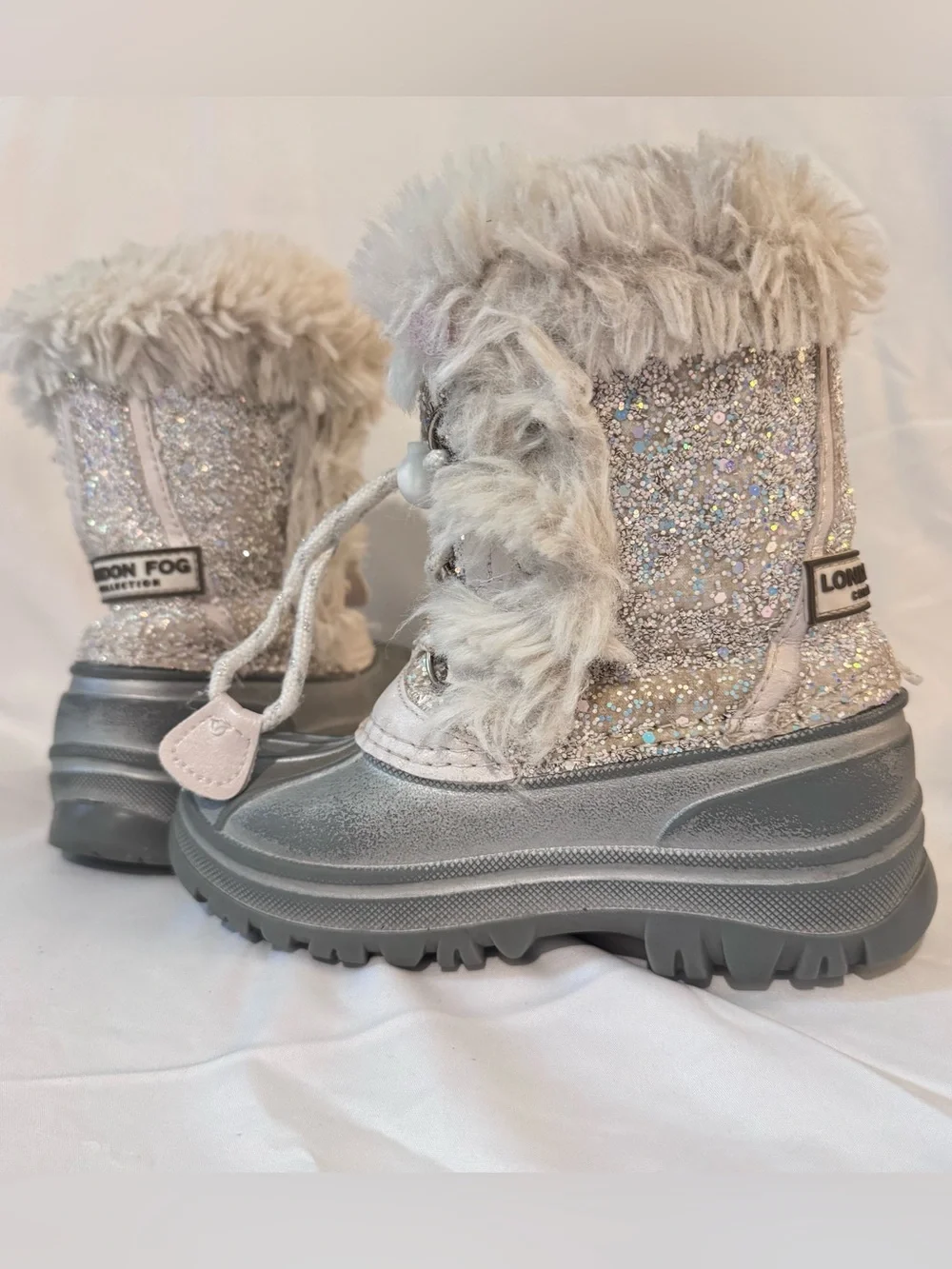London Fog Girls ICELYN JR Boot Size 10M white Sparkles Glitter Rain Snow Boot